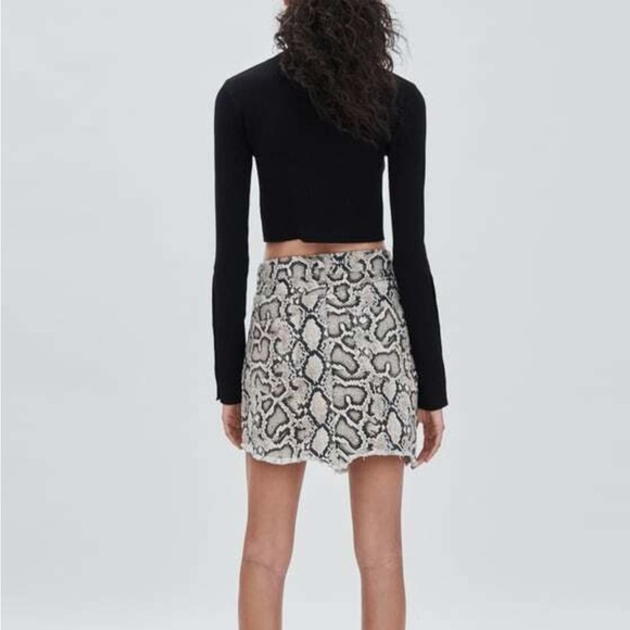 Zara Snakeprint Mini Skirt - Picture 4 of 6